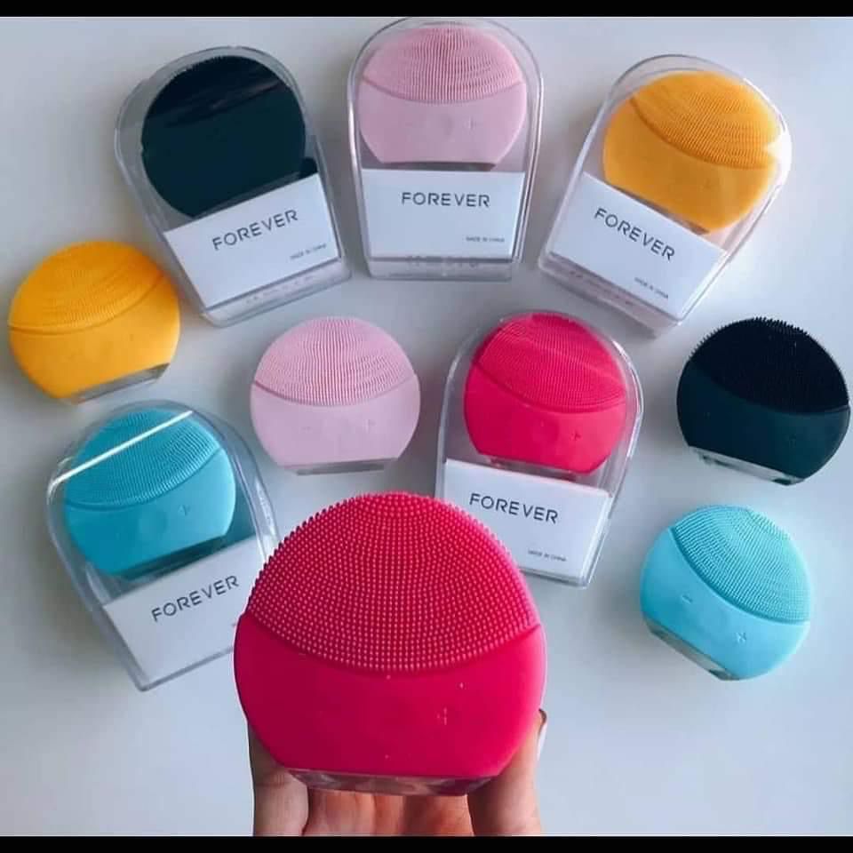 FOREVER - Electric Silicone Facial Cleansing Brush